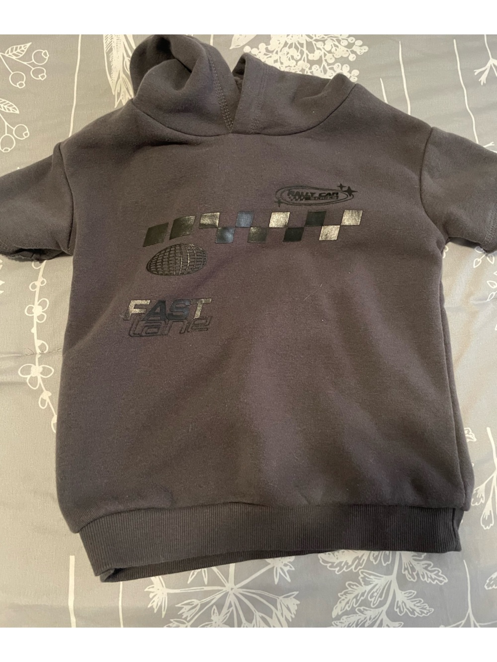 NWOT - Grayson Mini Black Graphic Hoodie - Fast Lane Boys 4T